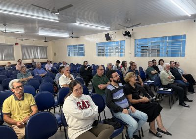 Vista geral do salão da U.E. Paschoal Grossi