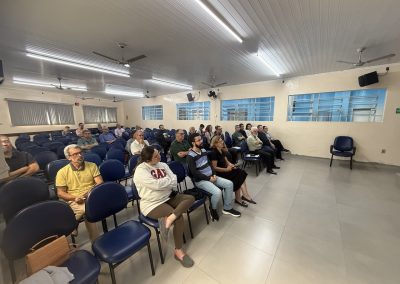 Vista geral do salão da U.E. Paschoal Grossi